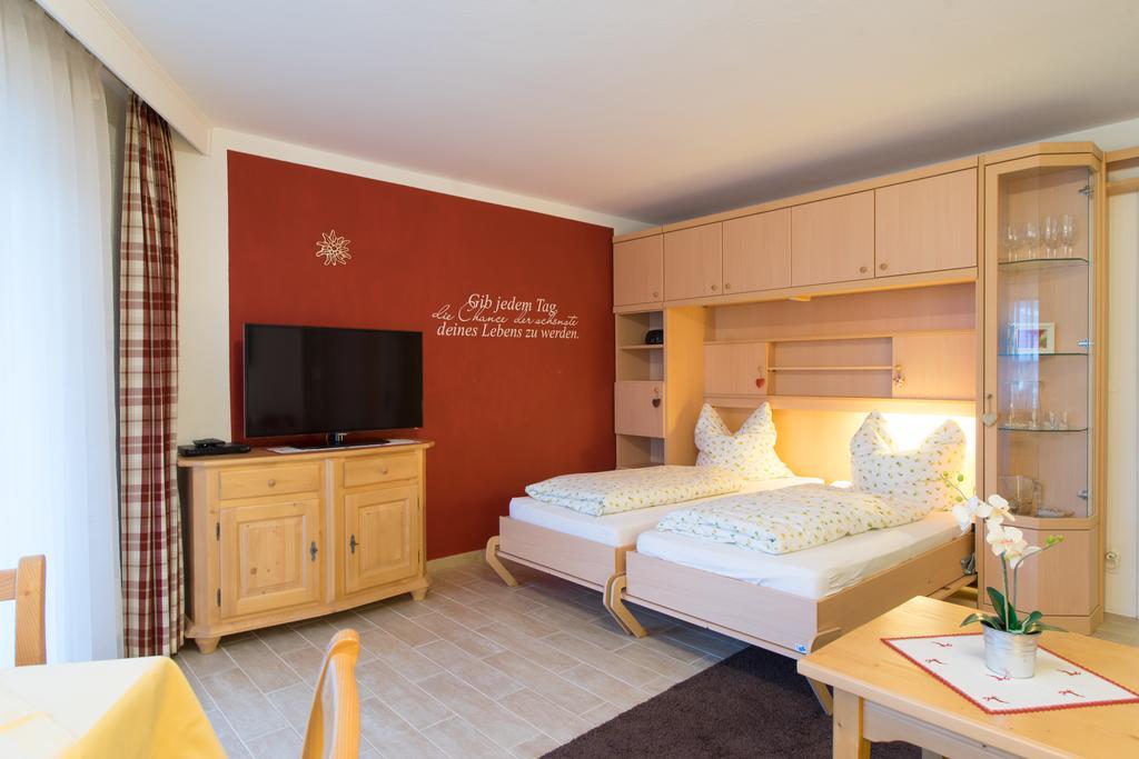 Alpenflair Ferienwohnungen Whg 103 Appartementhaus Nebelhorn اوبرستدورف المظهر الخارجي الصورة